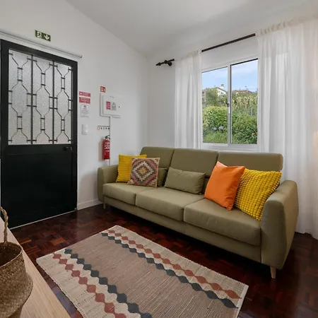 Casa Colibri A Welcoming Retreat In * Santana (Madeira)